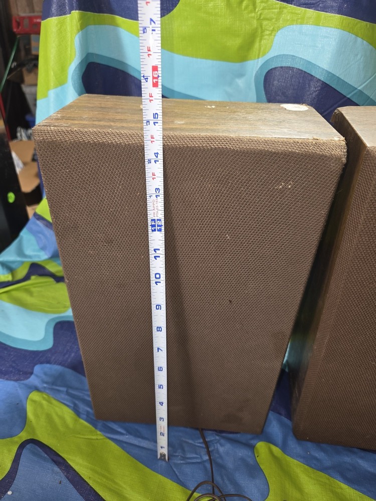 Vintage Speakers. Untested. See Pics.