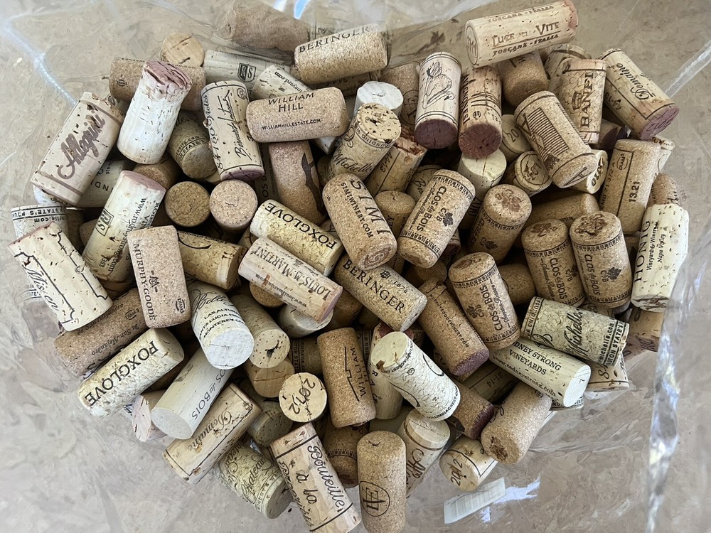 Used Wine Corks For Crafting, Art Projects 320 Count, 3 lb 9 oz