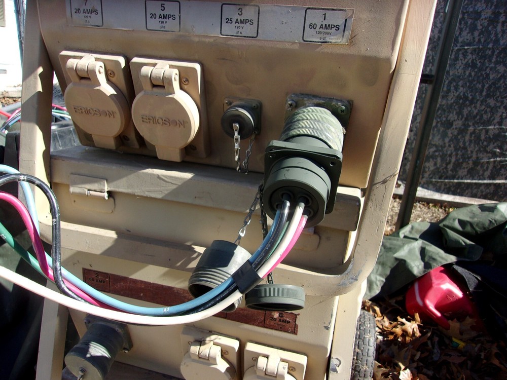 MILITARY SURPLUS GENERATOR POWER DISTRIBUTION FEMALE PLUG 60 AMP 3 PHASE -NO CAP