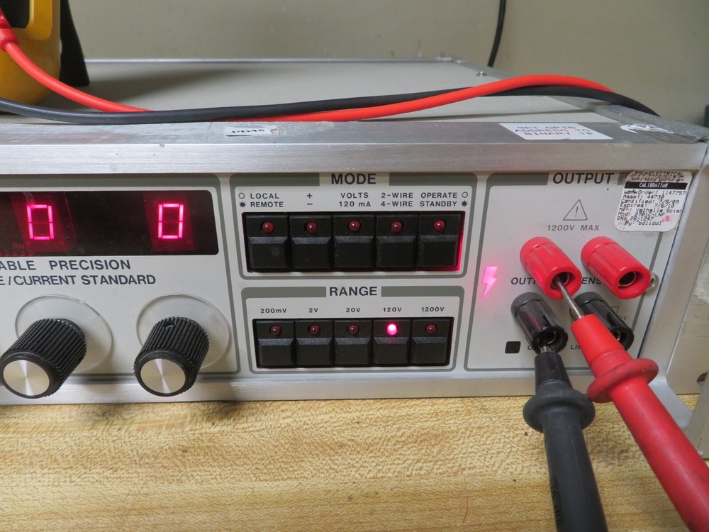 Valhalla 2701C LNF opt Programmable Precision DC Voltage/Current Standard PB45