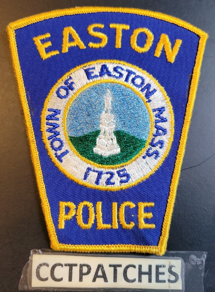 EASTON, MASSACHUSETTS POLICE SHOULDER PATCH MA