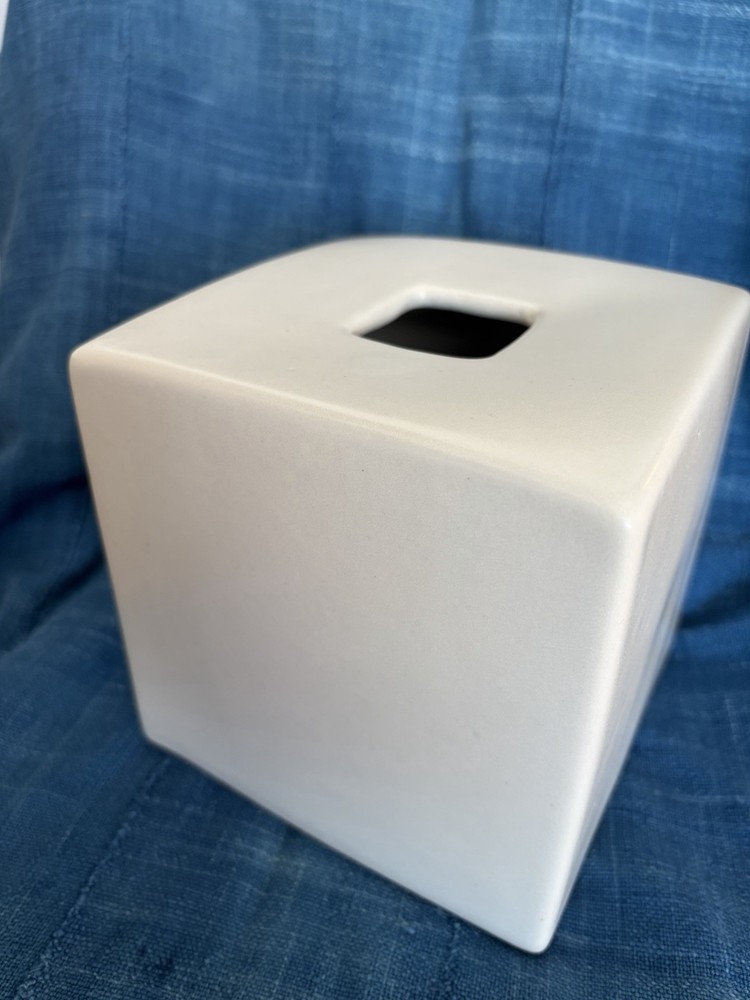Pottery Barn Mason Stoneware Tissue Box Cover Ivory