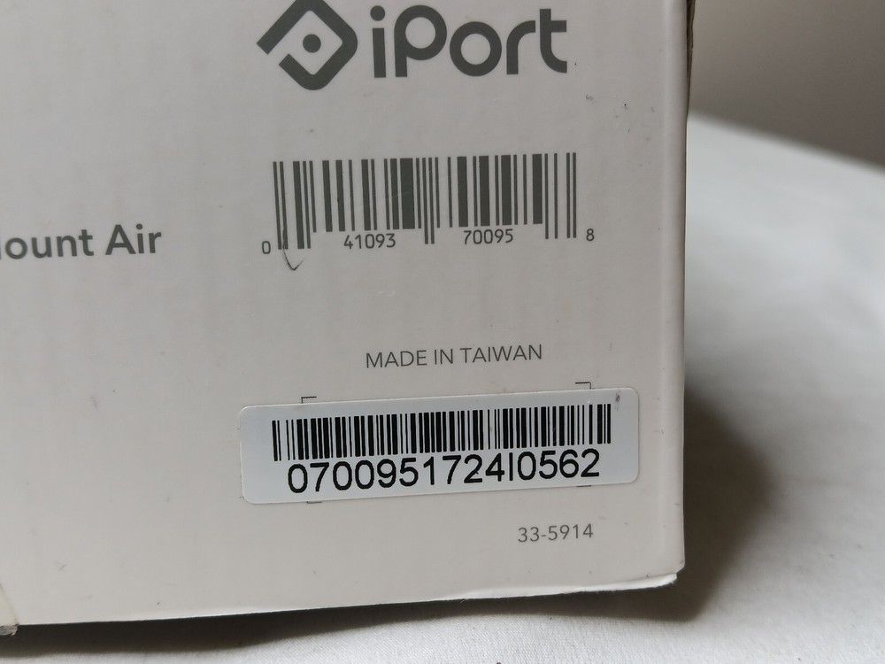 iPort 70095 Wall Mount - White