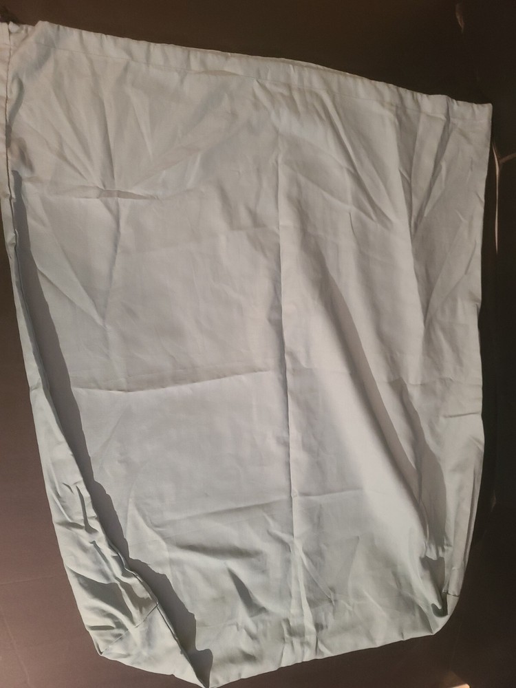 NEW WITHOUT TAGS 30" X 36" Solid Cloth Drawstring Laundry Bag Cinch Sack