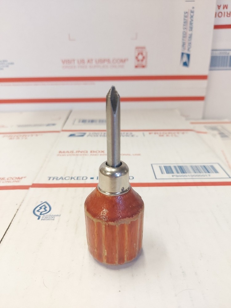 Vintage Stubby Phillips Screwdriver With Wooden Handle Small