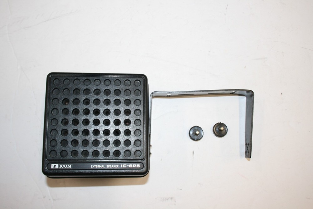 ICOM External Speaker SP-5 complete with Bracket
