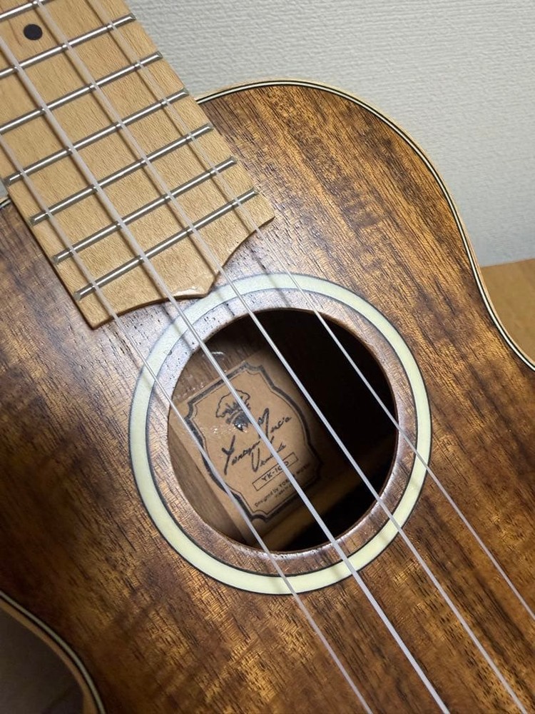 YORAM YK-100 Ukulele with tuner