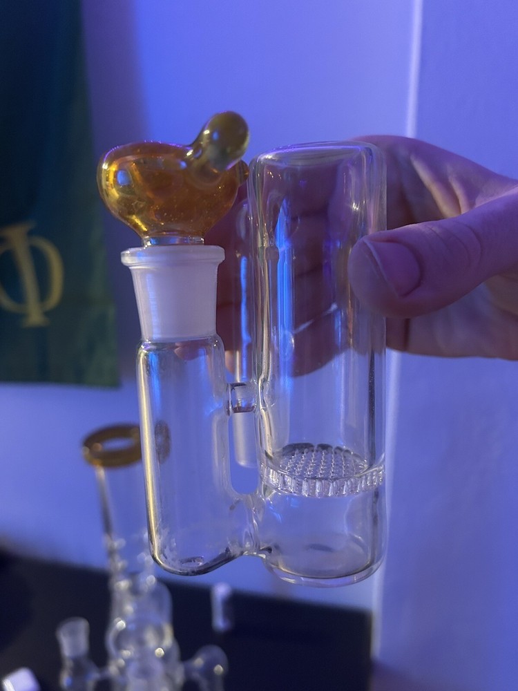 glass bong smoking water pipe