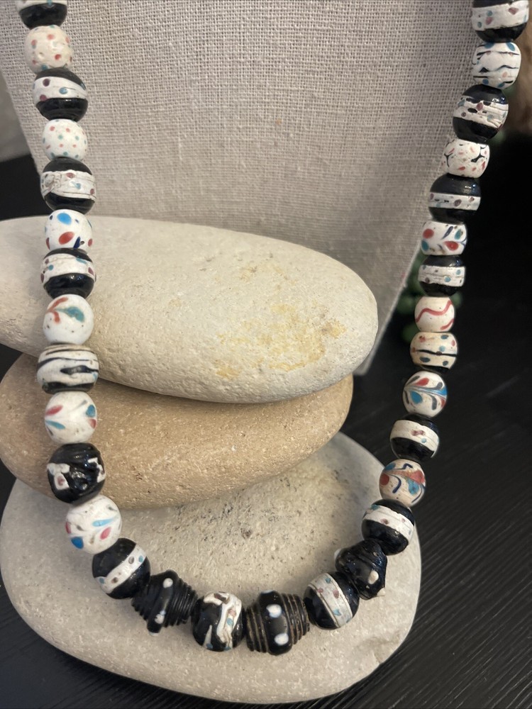 Old Black & White Venetian Good Beads