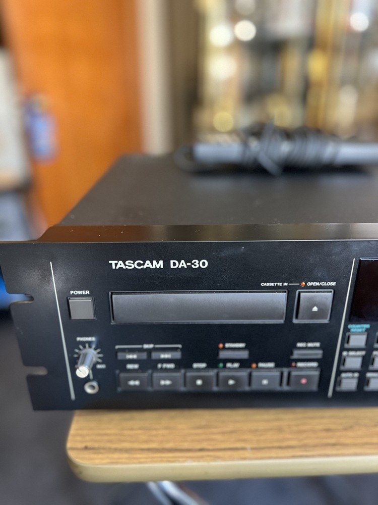 TASCAM DA-30 DAT Deck Digital Audio Tape Recorder