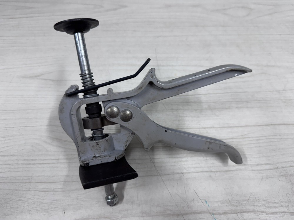 Lisle Brake Pad Spreader