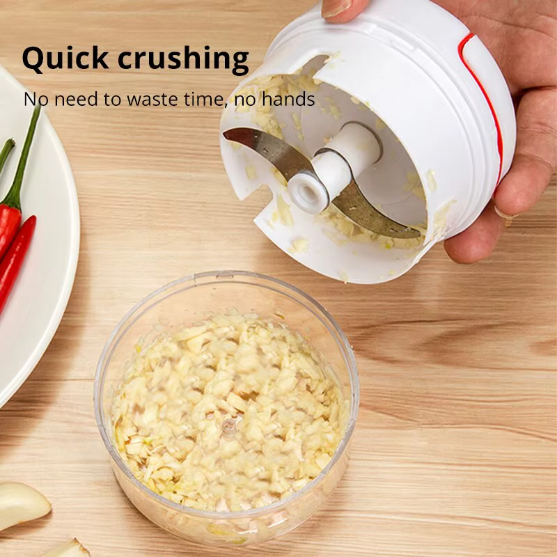1pc White Hand Pulled Garlic Grinder In The Kitchen Palm Multi Functional Food