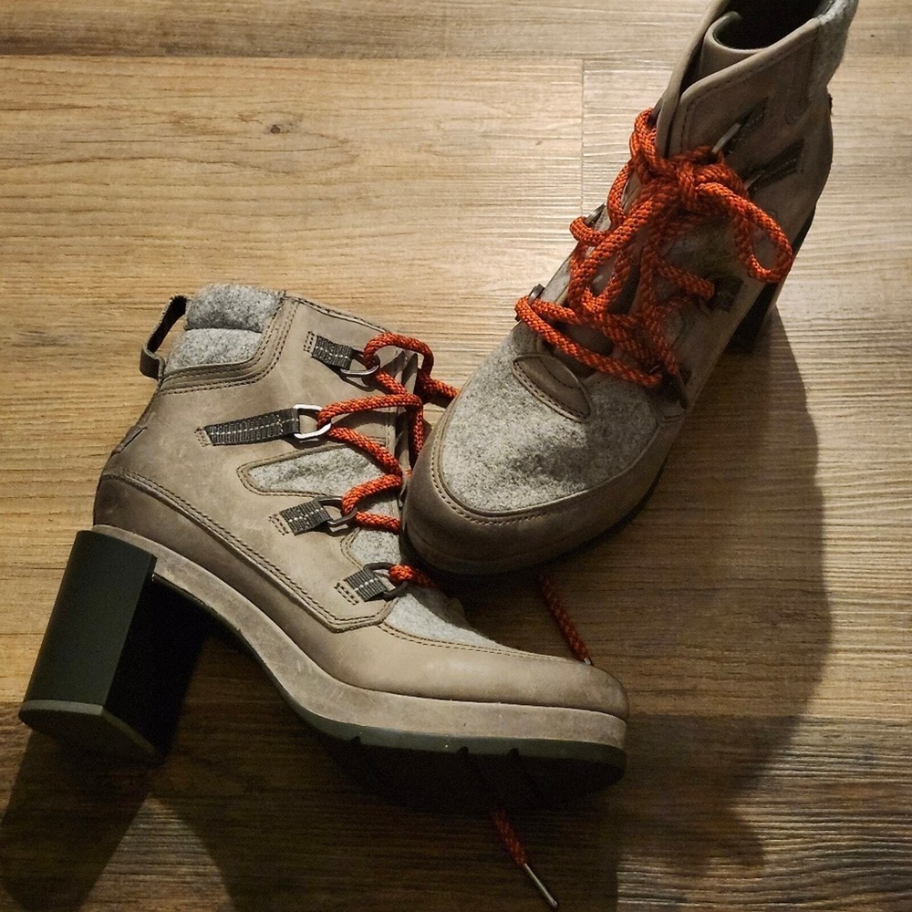 Sorel Ankle Boots Blake. Gray. Size 8.5