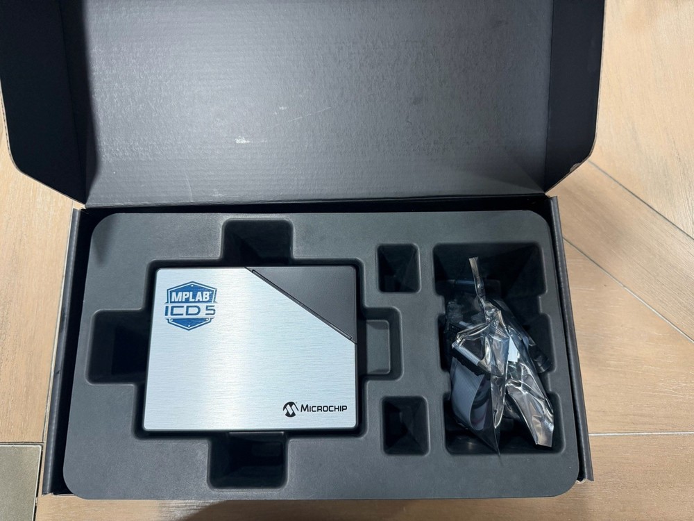 MPLAB® ICD 5 In-Circuit Debugger/Programmer