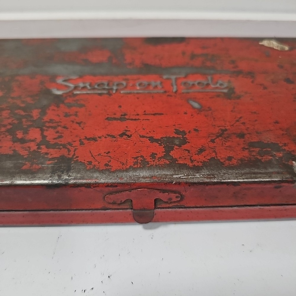 Vtg Snap On Tool Box Red Metal Tool Case Box
