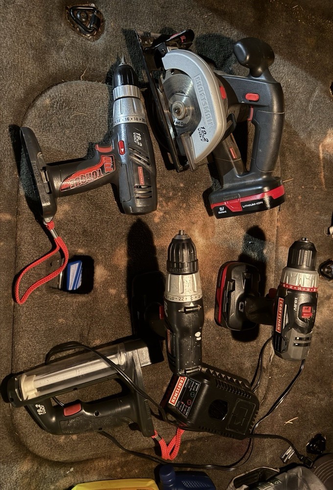 USED- Craftsman 19.2V Power Tool Set