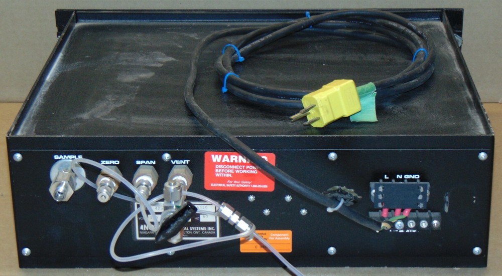Nova 4230RM C02 H2 Gas Analyzer