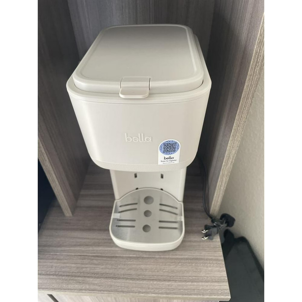 Bella Single Serve Coffee Maker Compact Pod Brewer One Cup Machine Oatmilk