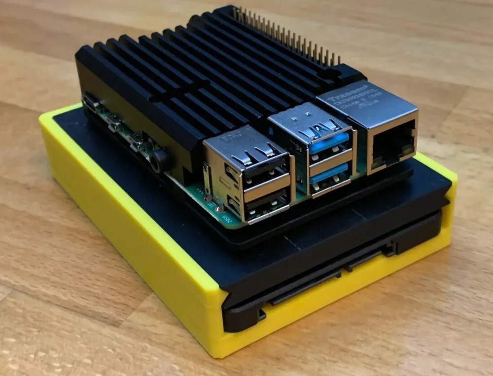 Raspberry Pi 4 Model B SSD Box (White and/or Black)