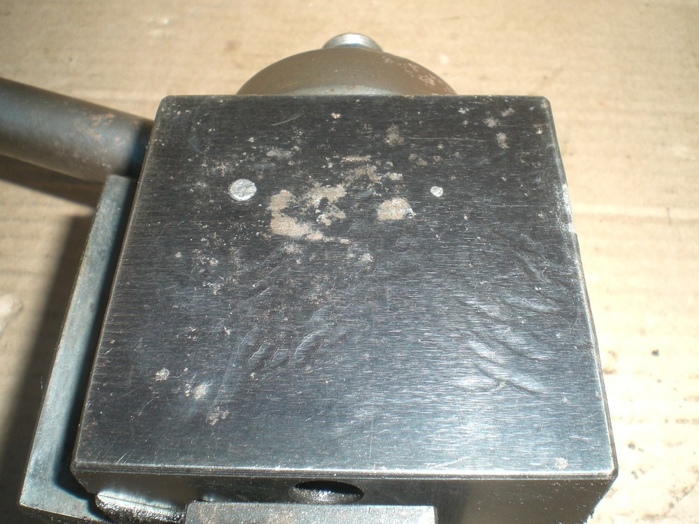 Genuine Aloris CXA tool post with 4 tool holders