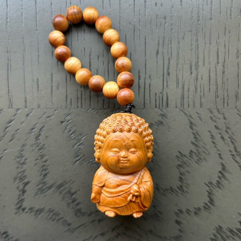 (ONE) Sandalwood keychain