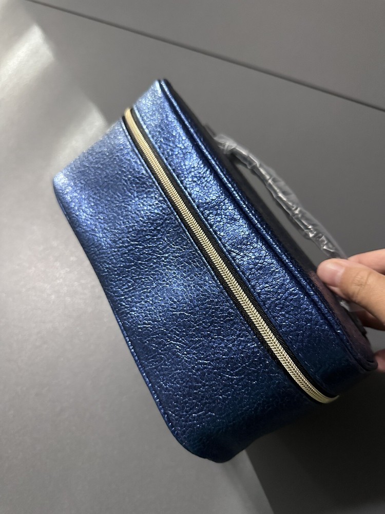 Estee Lauder Squared Box TRAVEL CASE - (New)