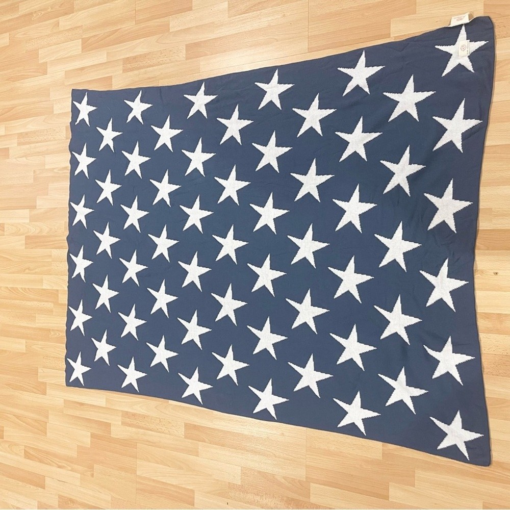 Pink Lemonade Blue Star Patterned Throw Blanket Reversible