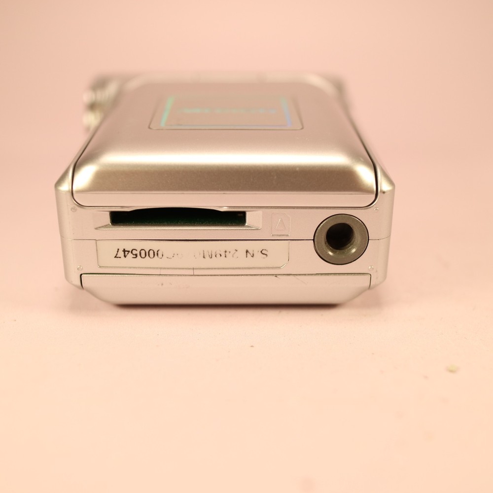Medion MD 85544 Handheld Compact Digital Video Recorder Silver Tested
