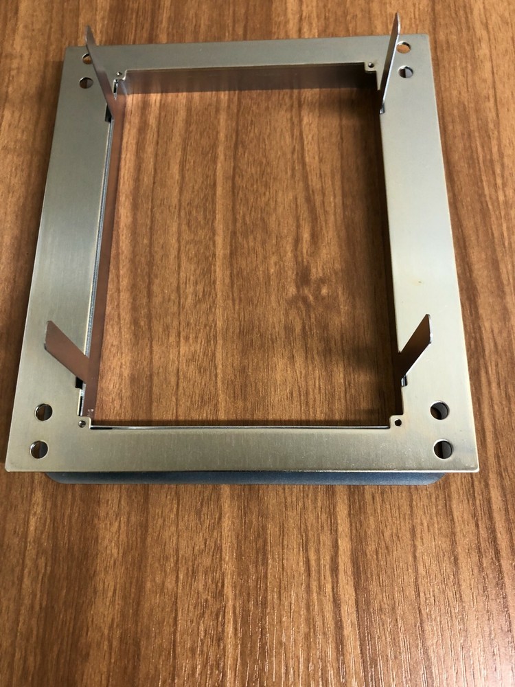 Crestron WMKM-6L Post Construction Wall Mount