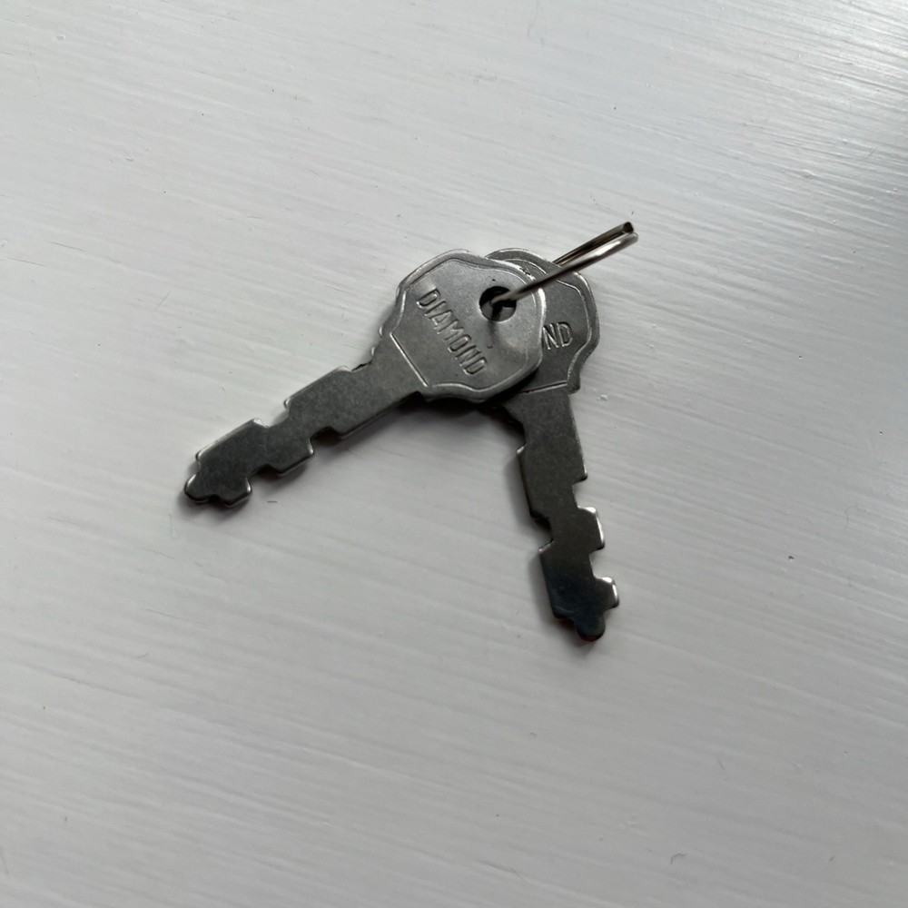 PADLOCK KEYS DIAMOND VINTAGE
