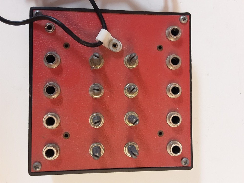 MPC Educational Systems Inc., Headset Distribution Box