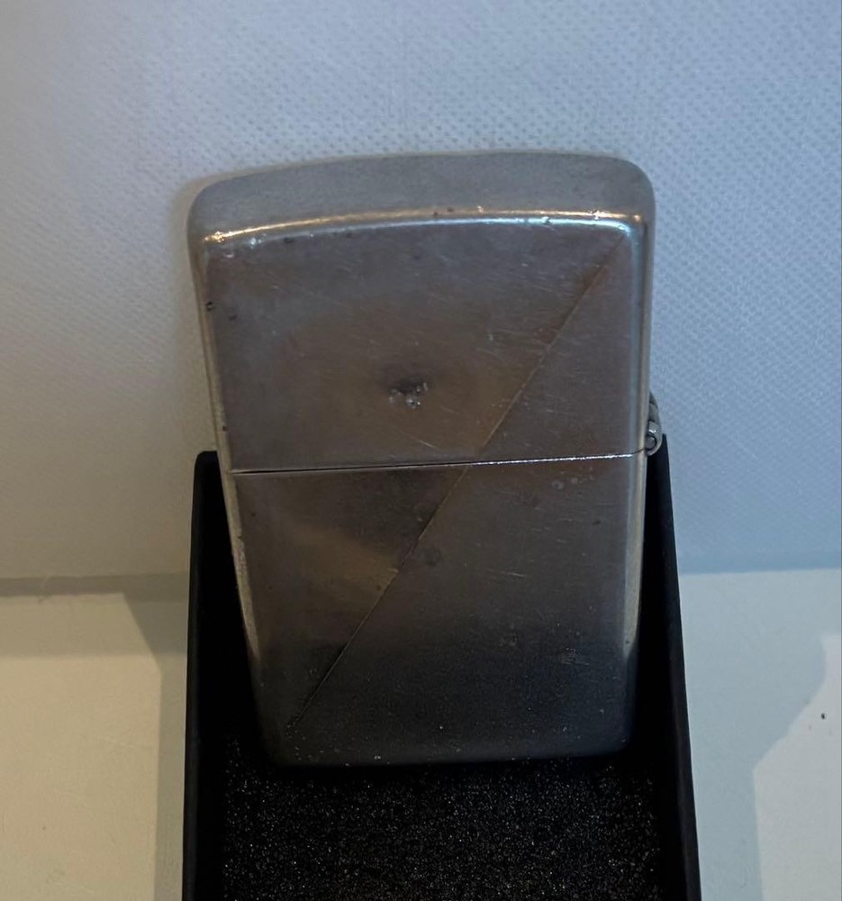 Zippo lighter 2015 model botanical design diagonal lines