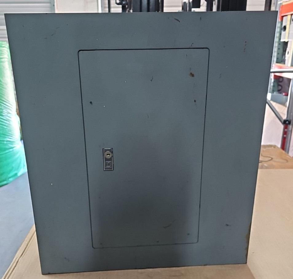 Square D Circuit Breaker Panelboard NQOD20L100 MLO 1PH  20C