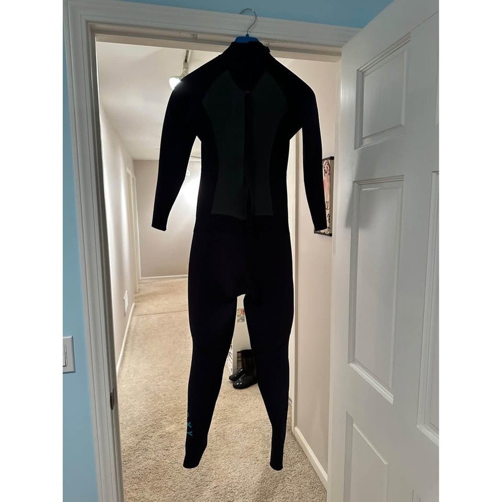 EUC Roxy 5/4/3 Wetsuit Size 6