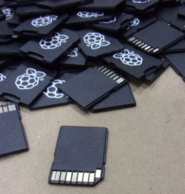 Lot of 100*Generic MicroSD to SD Adapter