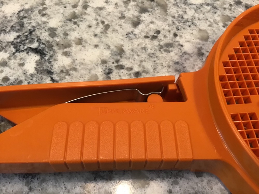Vintage Tupperware Orange Hand Held Sifter #1689