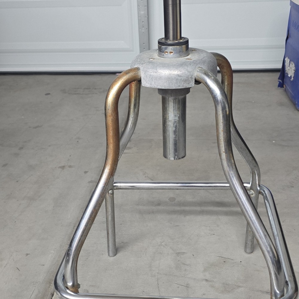 Craftsman Work Stool