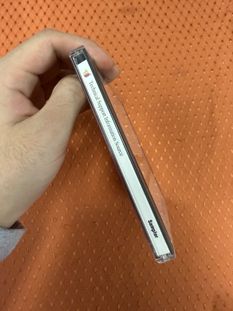 Information Source CD Loaded w/ Macintosh SW/Info by Apple Computer 1990 Sampler