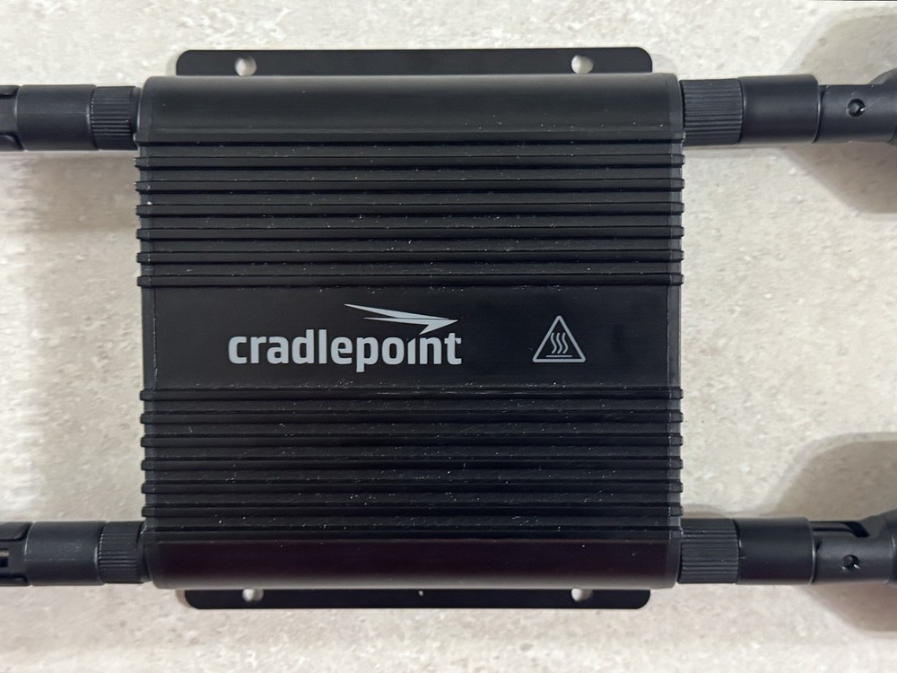 Cradlepoint IBR600B-LP4 LTE Router Untested