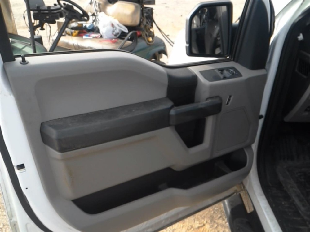 F150 2019 High Mounted Stop Light 104820185