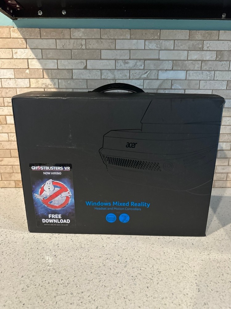 Acer Windows Mixed Reality Headset & Controllers Ah101 new open box