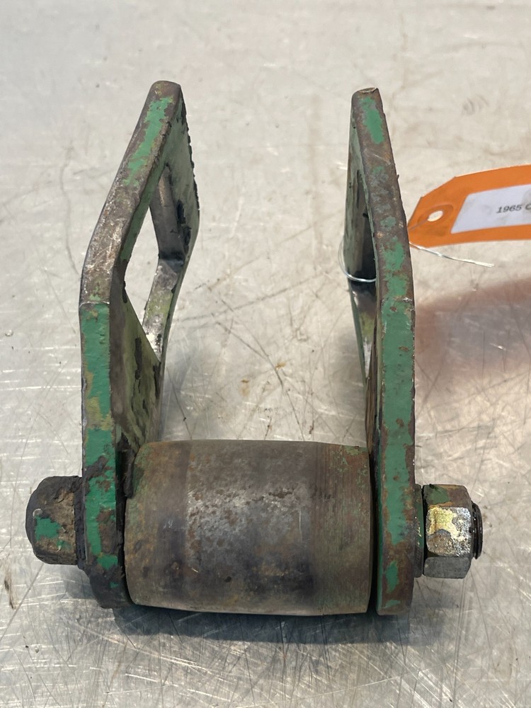 1965 Oliver 1850 Tractor Hitch Drawbar Roller Bracket