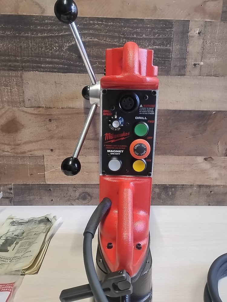NEW!! Milwaukee 4203 Electromagnetic Drill Press Base OPEN BOX!!