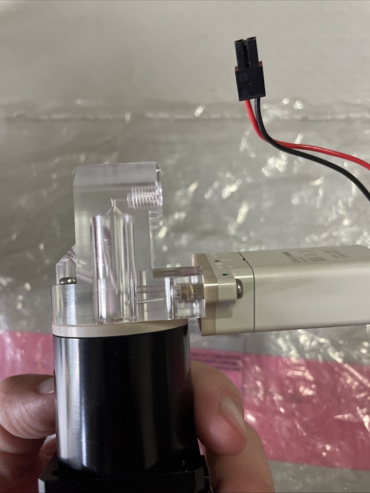 IVEK 330155-112 2000uL Pump G7