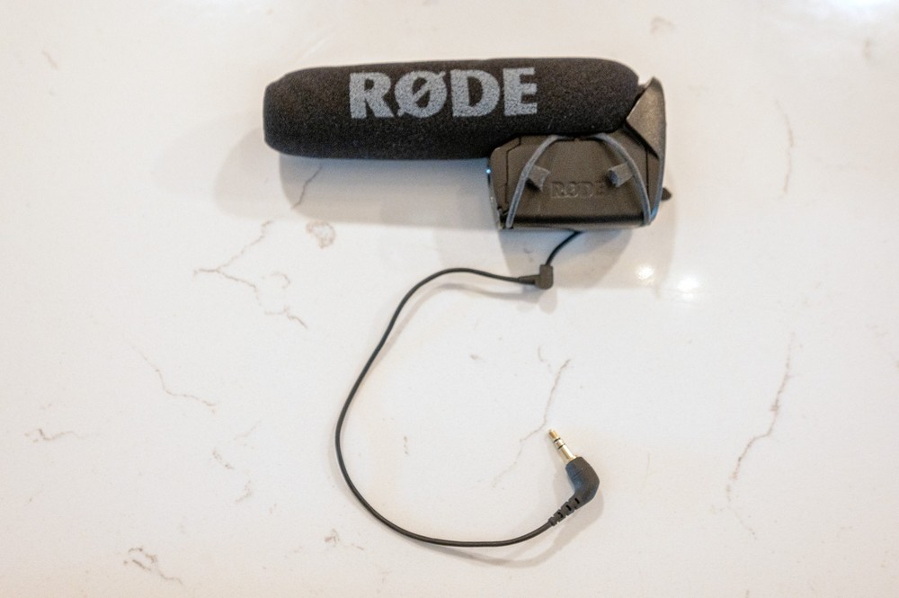 Rode VideoMic Camera-Mount Shotgun Microphone, MISSING CAMERA MOUNT