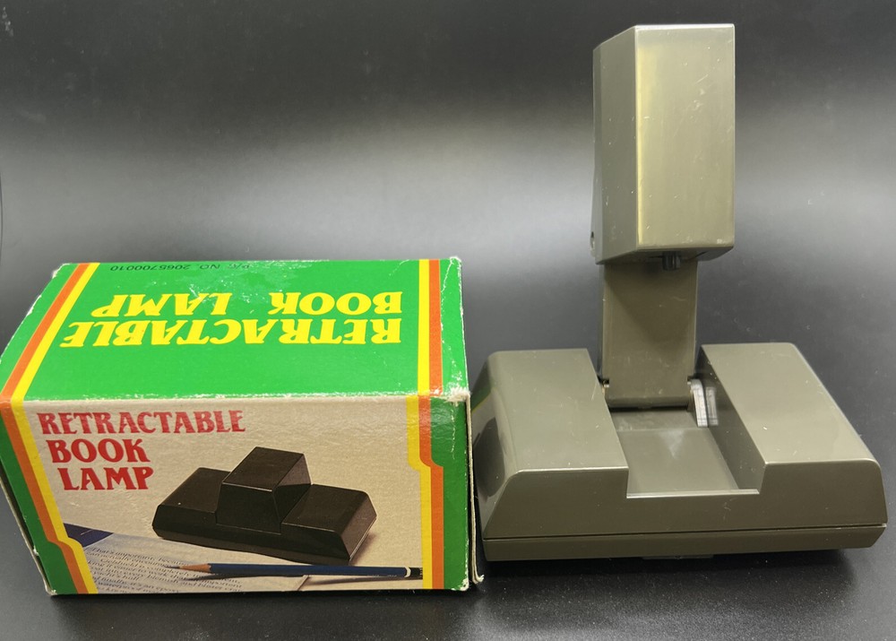 VINTAGE RETRACTABLE BOOK LAMP NEW IN BOX