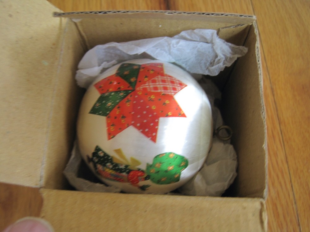 Avon Christmas Ornament Ruby 1980 Vintage