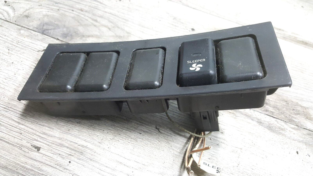 VOLVO SWITCH PANEL 3175616