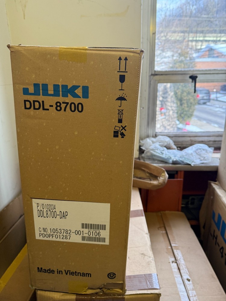 JUKI DDL-8700N - SINGLE NEEDLE - BOTTOM FEED - LOCKSTITCH - MANUAL REVERSE
