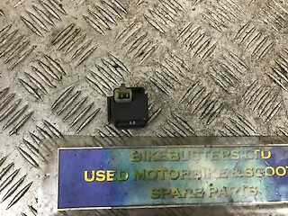SUZUKI GSF 600 BANDIT 2 PIN RELAY
